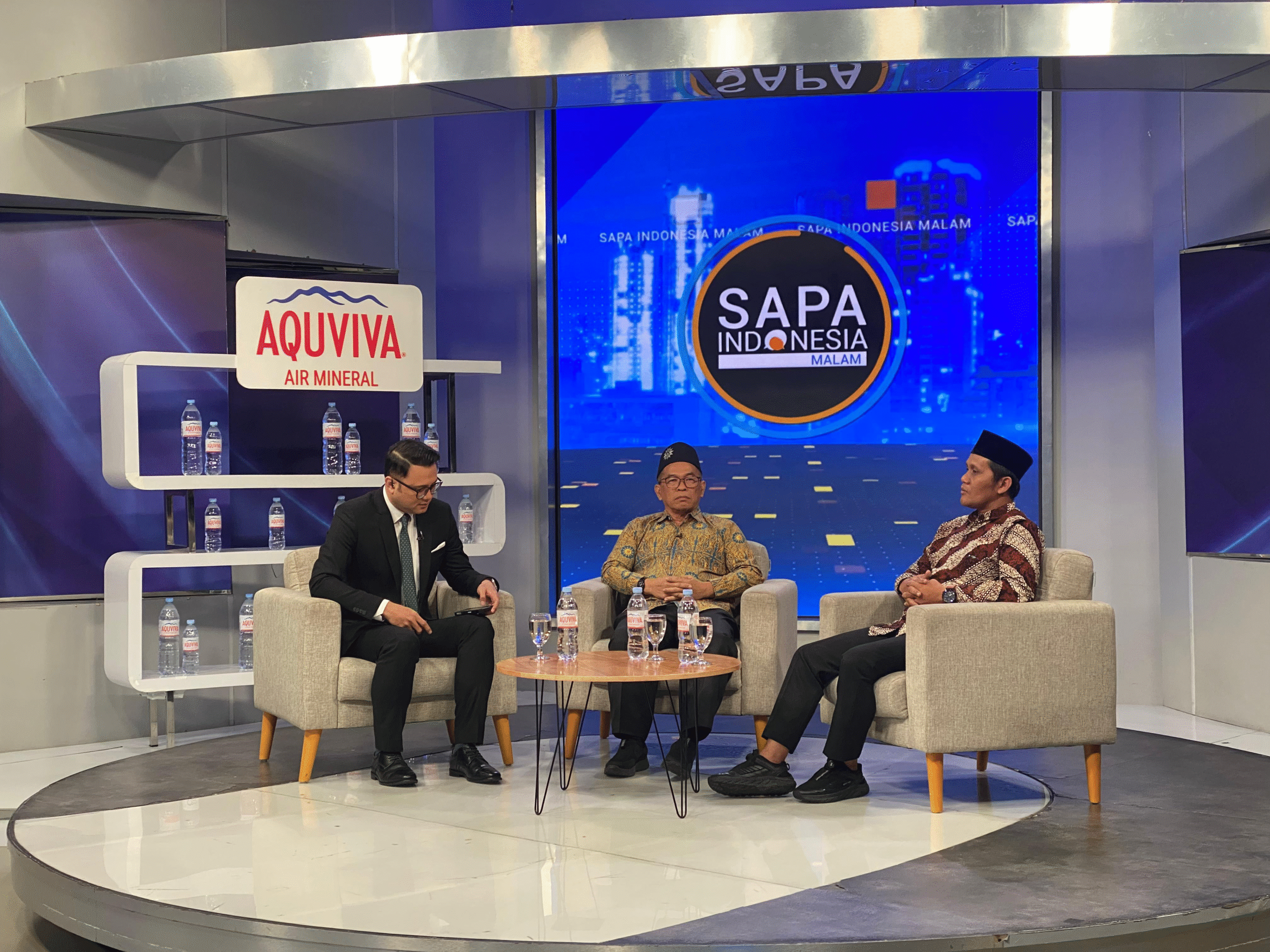 Soeharto dan Warisan Kepemimpinan: Teladan bagi Generasi Muda Menuju Indonesia Emas